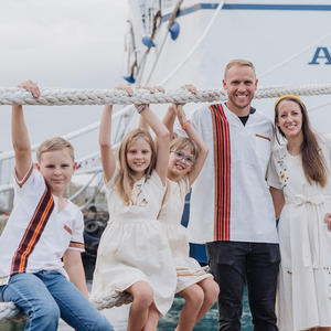 Fundraising Page: The Hovies Family